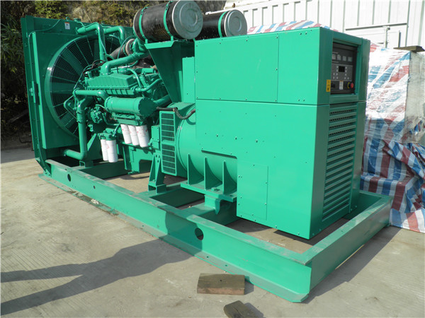 合阳发电车出租-柴油发电机组在使用的过程中应该做好哪些防护工作