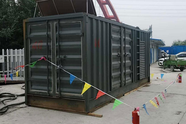 合阳发电机租赁空气滤清器多久更换一次？